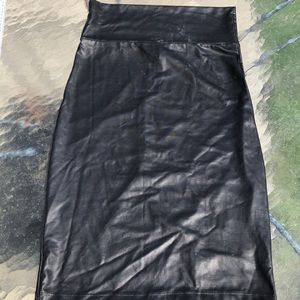 Cute black leather skirt